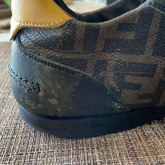 Men Shoes - Picture 7 of 14